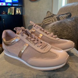 Michael Kors pink sneakers w/rose-gold trim size10